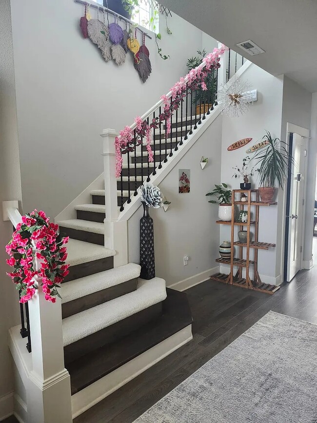 Foyer - 5140 SE 81st Ave