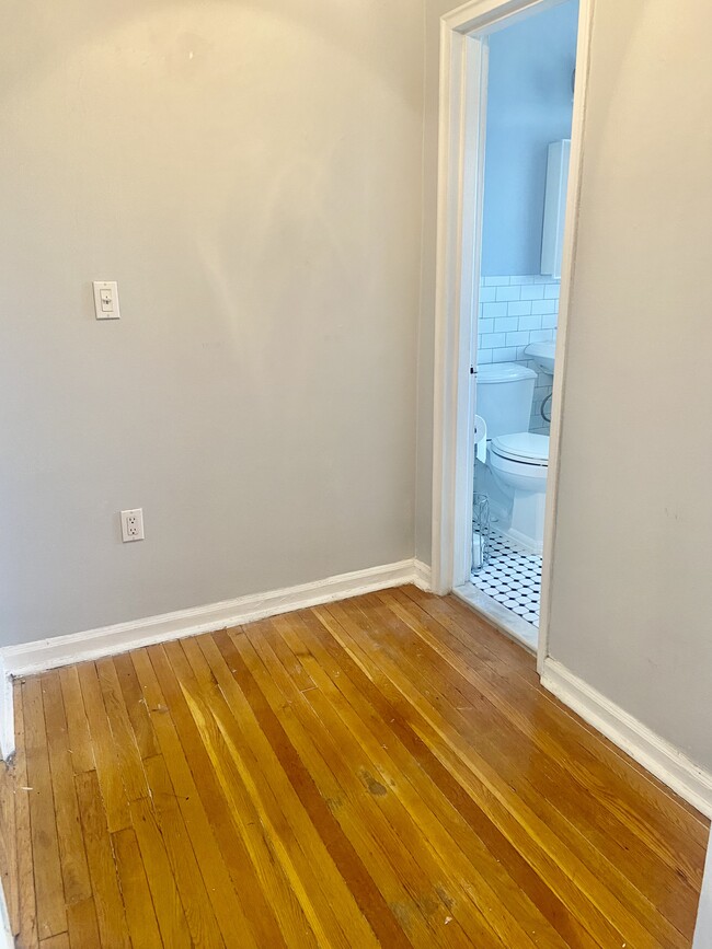 Photo - 210 Woodcliff Ave Unit 4F
