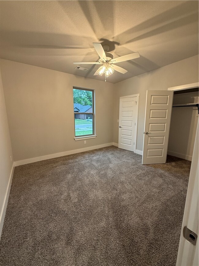 Photo - 2106 Dagan St