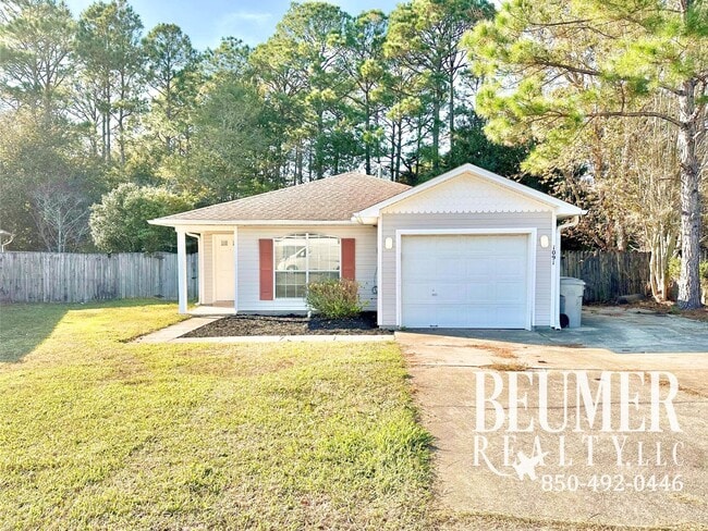 Building Photo - Charming Home with Spacious Backyard and Modern Upgrades Near NAS Pensacola