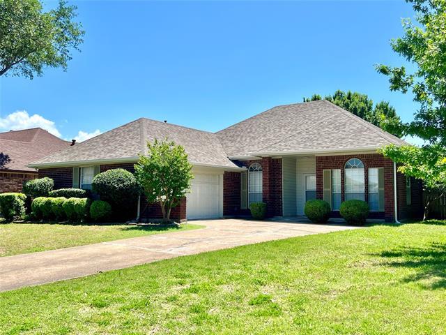 2735 Wentworth Dr