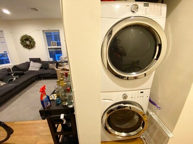 5 Oswald St Unit 3