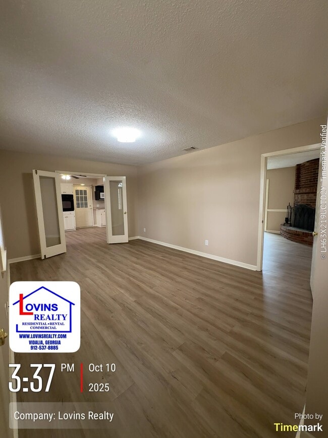 Photo - 1542 Stella Ave