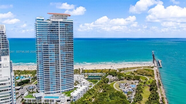 Building Photo - 100 South Pointe Dr Unit 1810