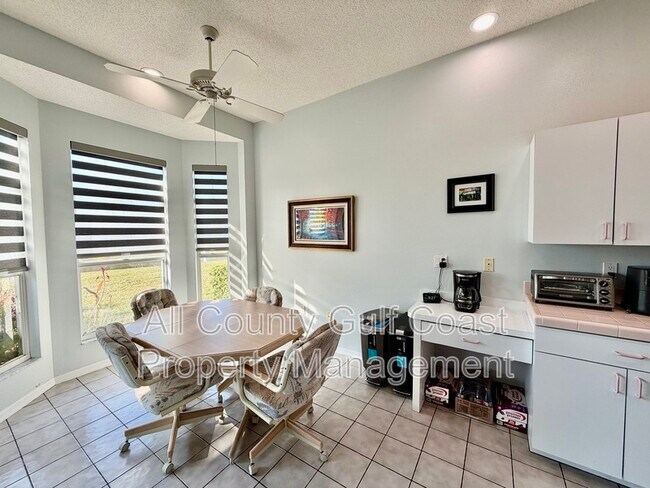 Photo - 572 Catalina Isles Cir