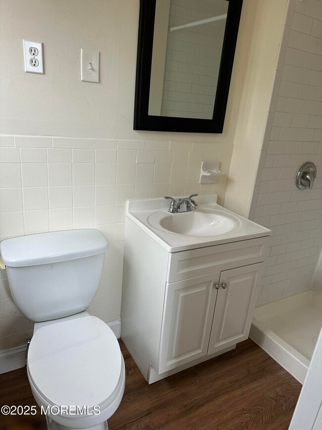 Photo - 348 Cedar Ave Unit 1