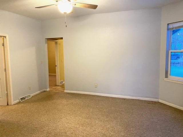 Photo - 319 Niagara Ave Unit Lower