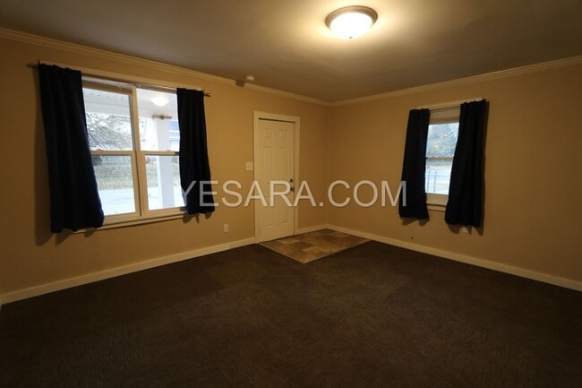 Photo - 1418-1418 Smith St Unit 1418