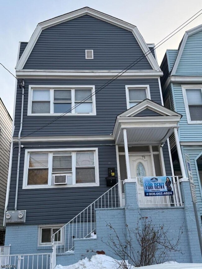 Building Photo - 71 Audubon Ave Unit 2