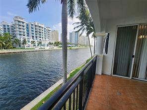 Photo - 3189 NE 184th St