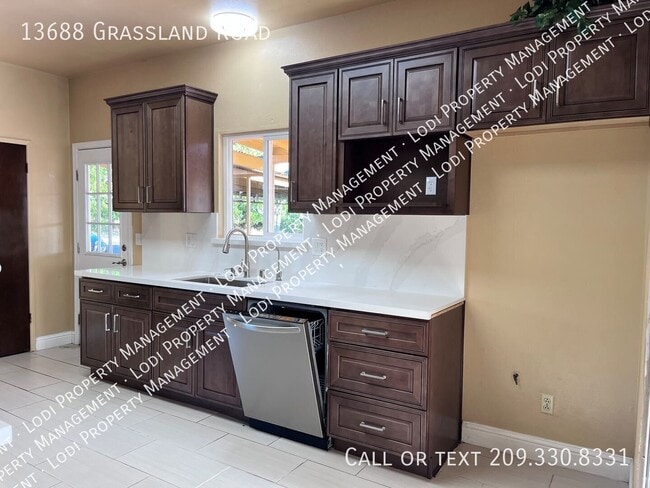 Photo - 13688 Grassland Rd