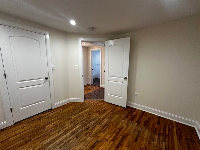 Photo - 305 Princeton St Unidad #1