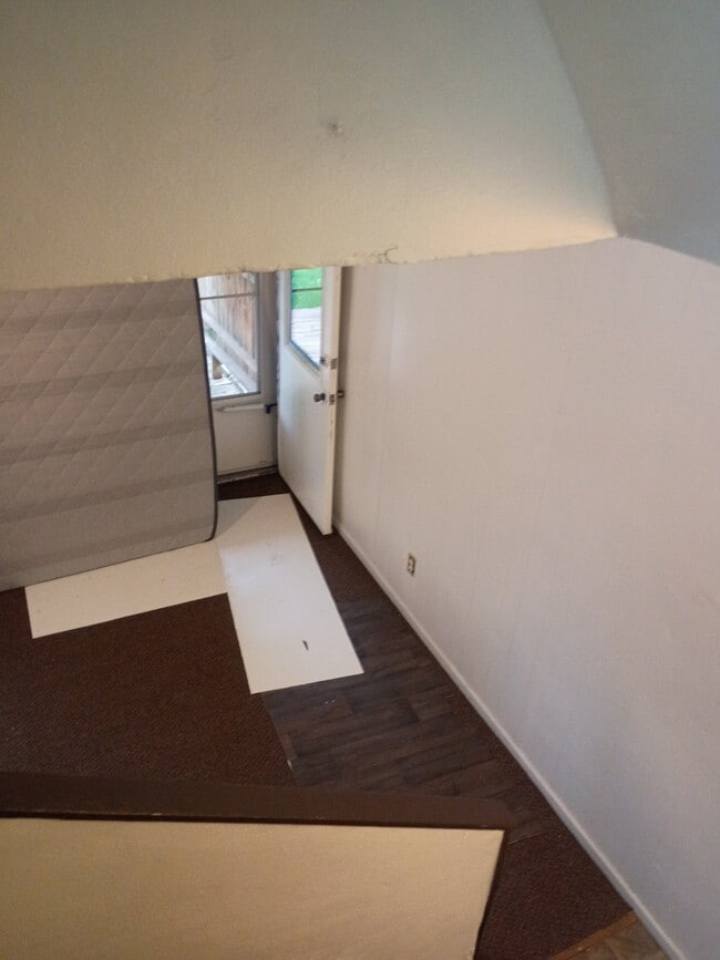 Photo - 1445 90th Ave W