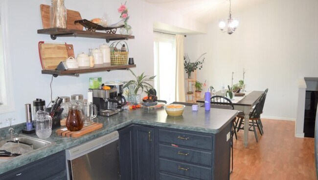 Photo - 605 Ruxton Ridge Dr