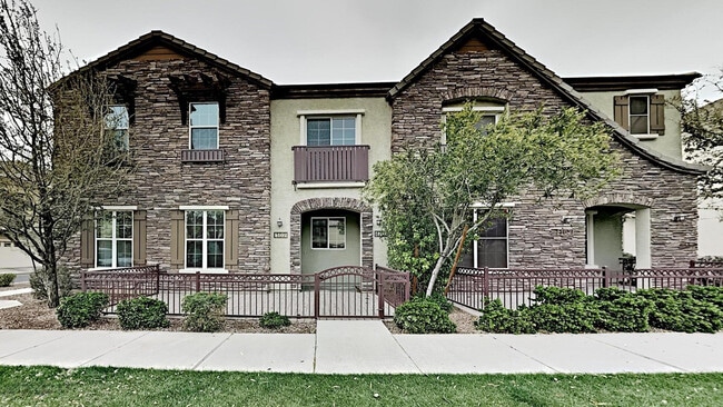 Building Photo - 4703 E Waterman St