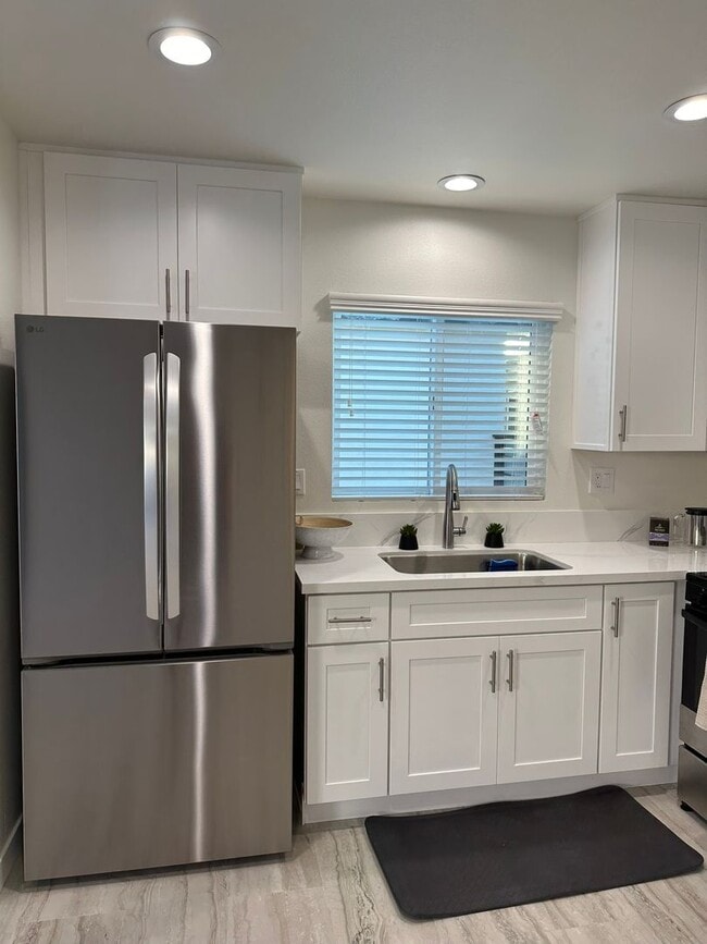 Photo - 1451 W Almond Ave Unit 1451-D