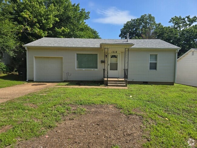 Building Photo - Cute 2 bed 1 bath house with 1 car garage