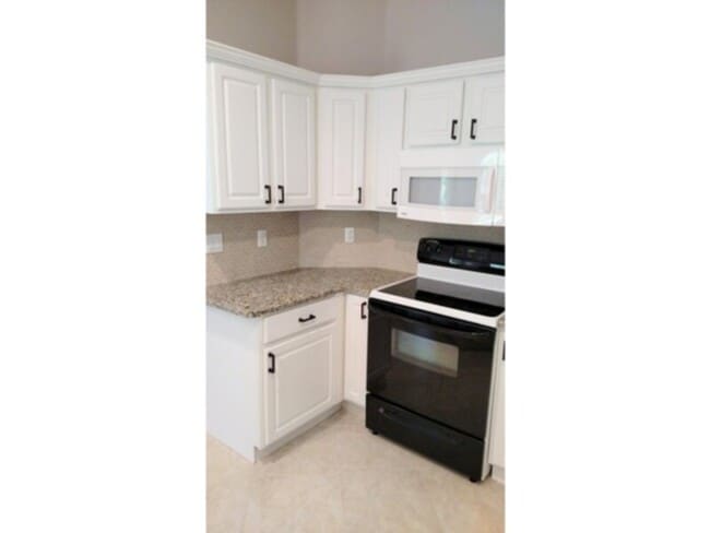 Photo - Updated 3/2/2 House in Palm Coast, FL.    www.WeRentSunshine.com