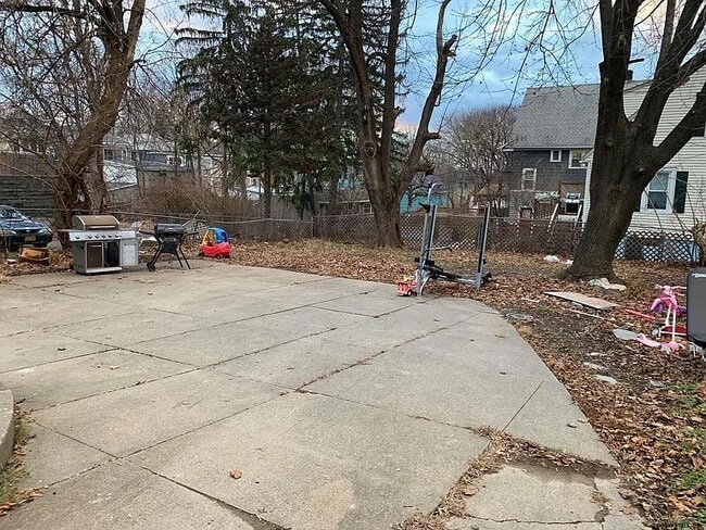 Photo - 25 Fairview Ave