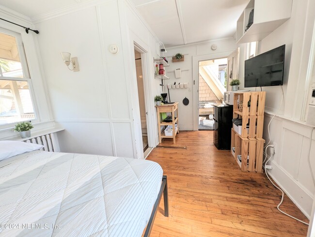 Photo - 2727 Riverside Ave Unidad 8