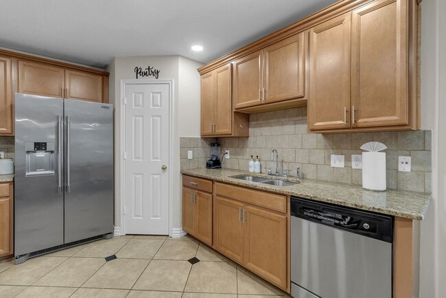 Photo - 746 Cape Cottage Ln