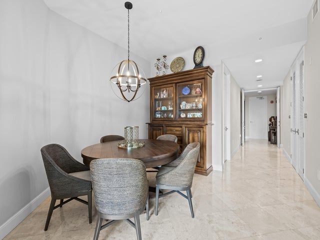 Photo - 444 Hendricks Isle