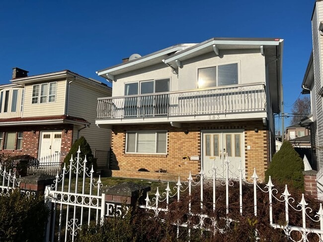 Photo - 783 E 52nd Ave