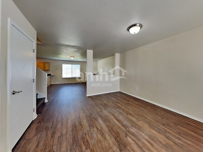 Photo - 1006 W 180 S