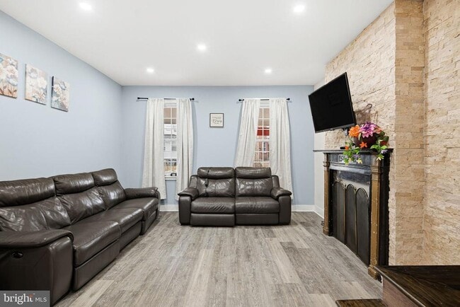 Photo - 616 Greenway Ave