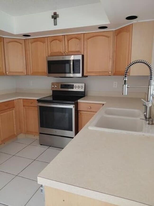 Building Photo - 12280 Gingerwood Ln