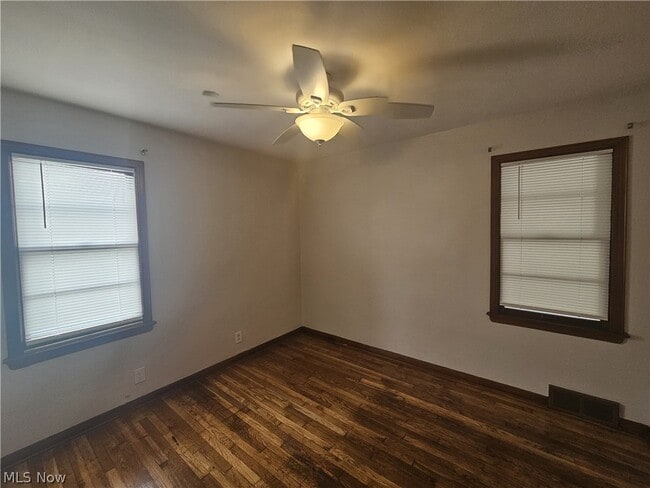 Photo - 3709 Woodridge Rd