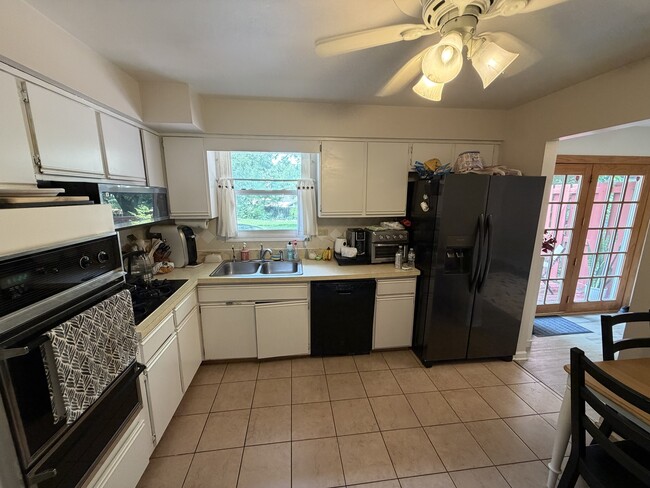 Photo - 3S478 Winfield Rd