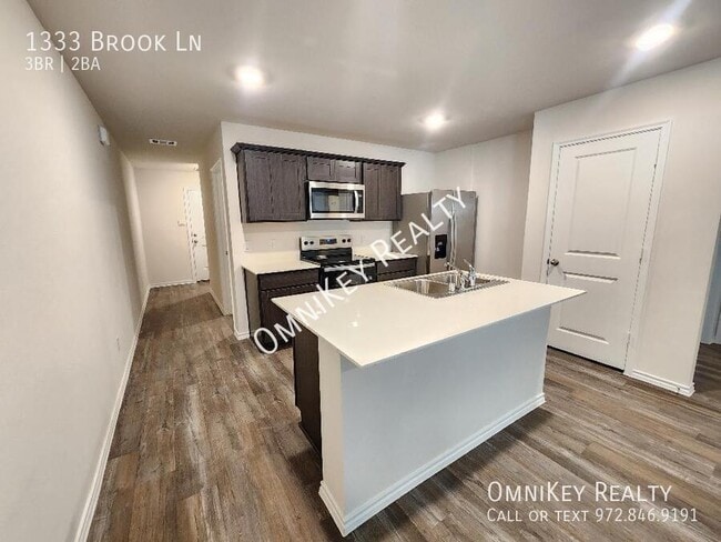 Photo - 1333 Brook Ln