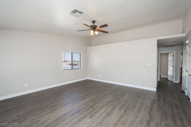 Photo - 2120 McMurray Dr Unit 1