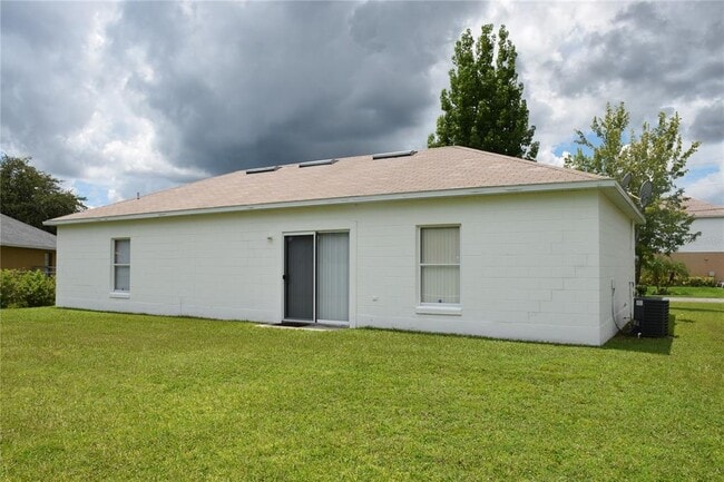 Photo - 322 Baccarat Ct