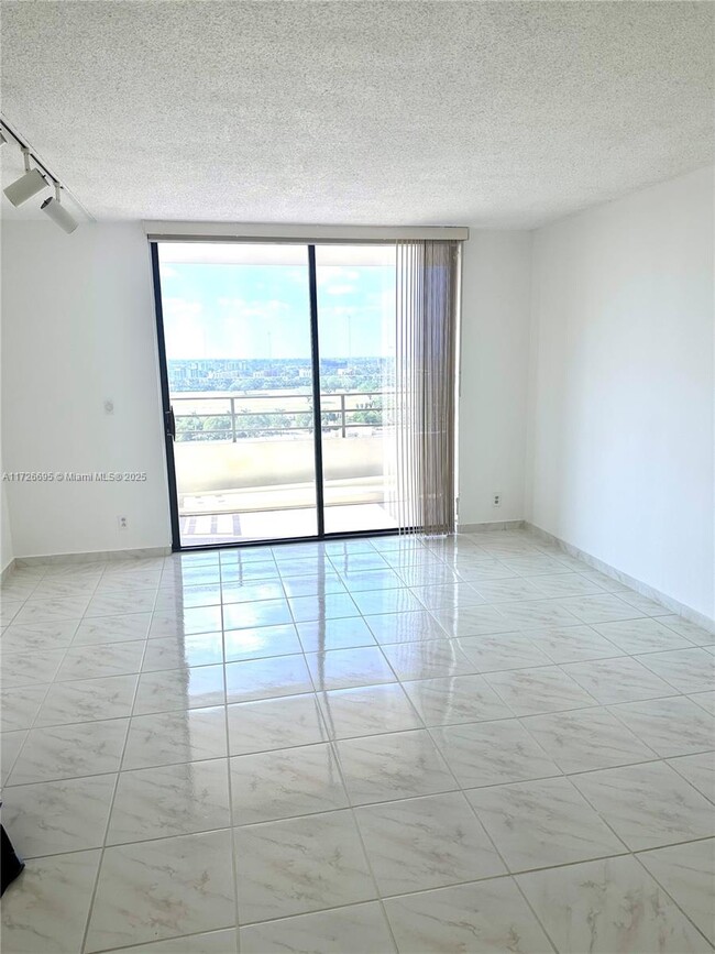 Photo - 600 Three Islands Boulevard Unidad 1207 Rental