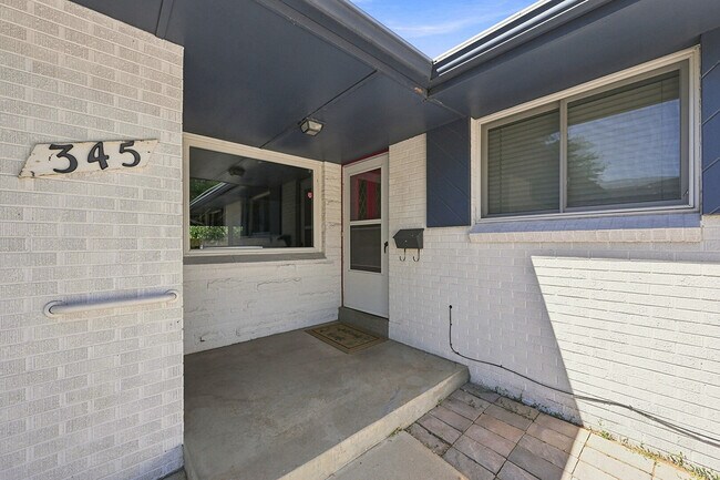 345 Agate St