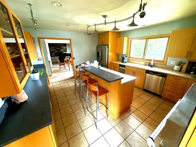 Photo - 2750 Greenbriar Dr