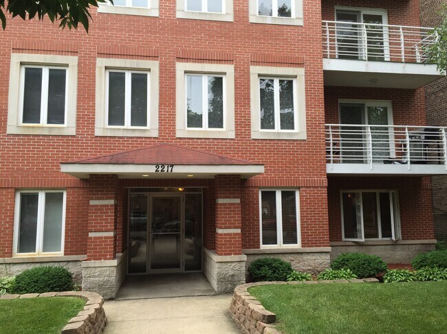 Photo - 2217 W Farwell Ave Unit 2B