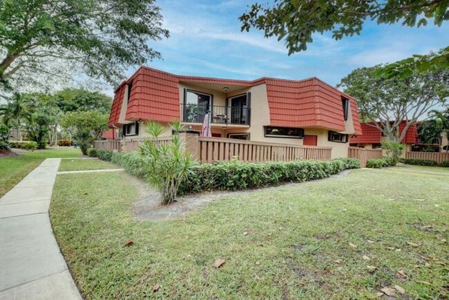 Building Photo - 8279 Severn Dr