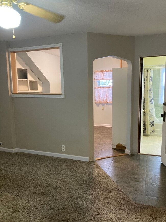 Photo - 910 N 56th Ave W Unit 910 N 56th Ave W - Apt 3