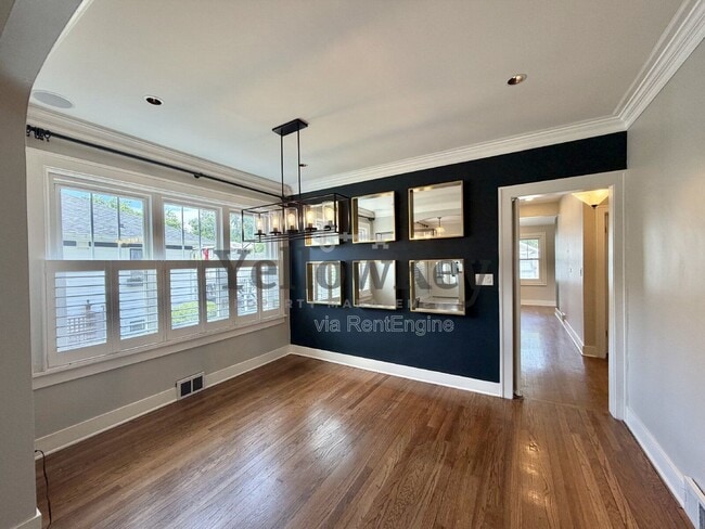Photo - 376 Hill Ave