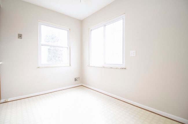 Photo - 25 Willamont Rd