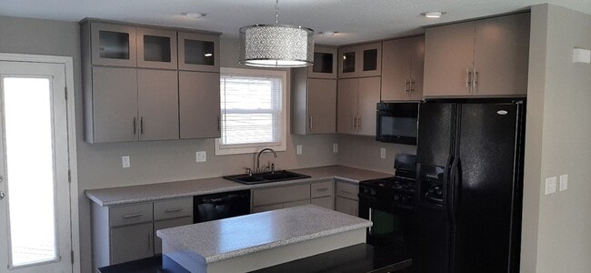 Photo - HURRY THIS WON'T LAST LONG! Gorgeous 3 bed, 2 bath in beautiful Parkville!