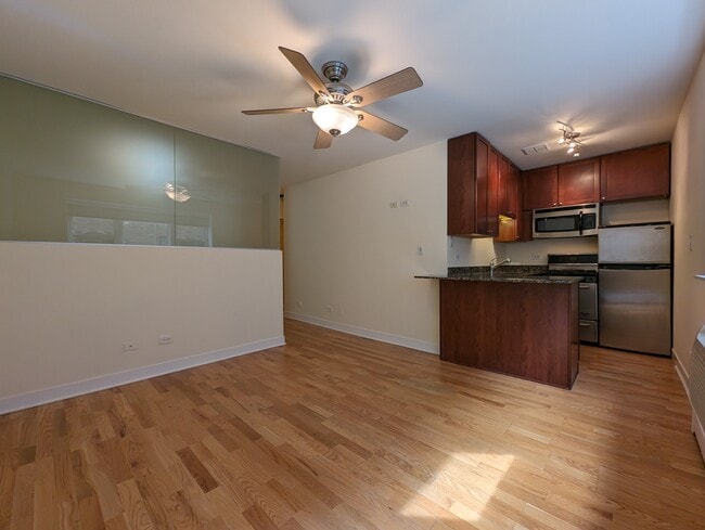 Photo - 618 W Wrightwood Ave Unit 625-202