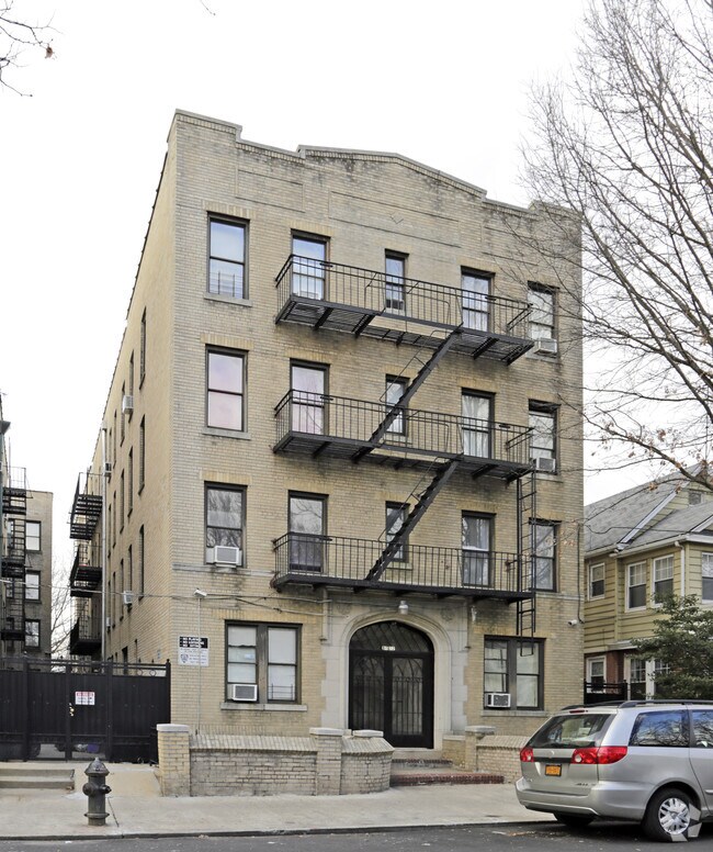 86-22 98th St - 86-22 98th St