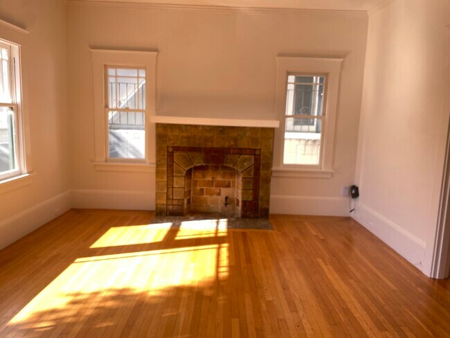 fire place in living room - 365 Santa Clara Ave Unit Barbara
