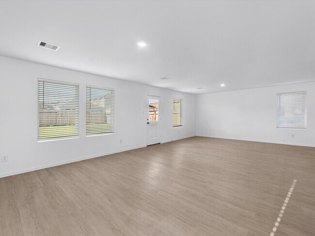 Photo - 25433 Carnation Ct