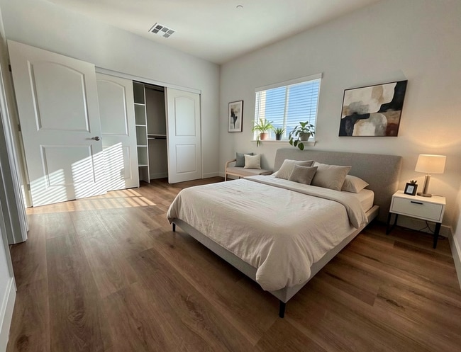 Photo - 300 W Foothill Blvd