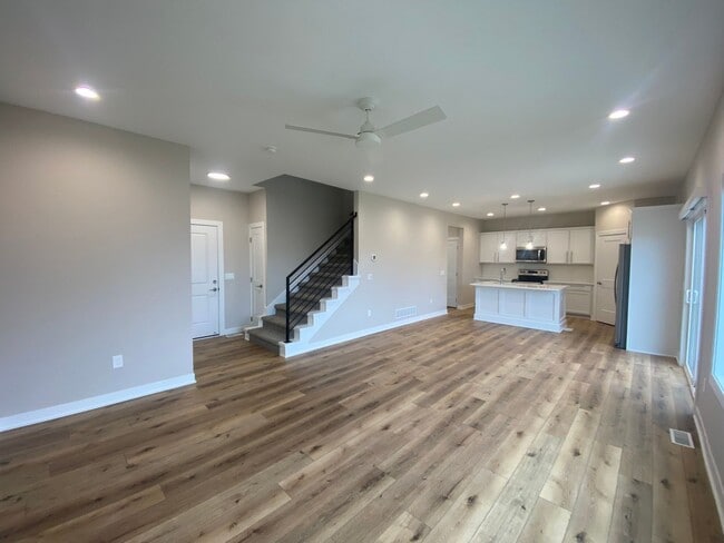 Photo - 10145 Divine Pl